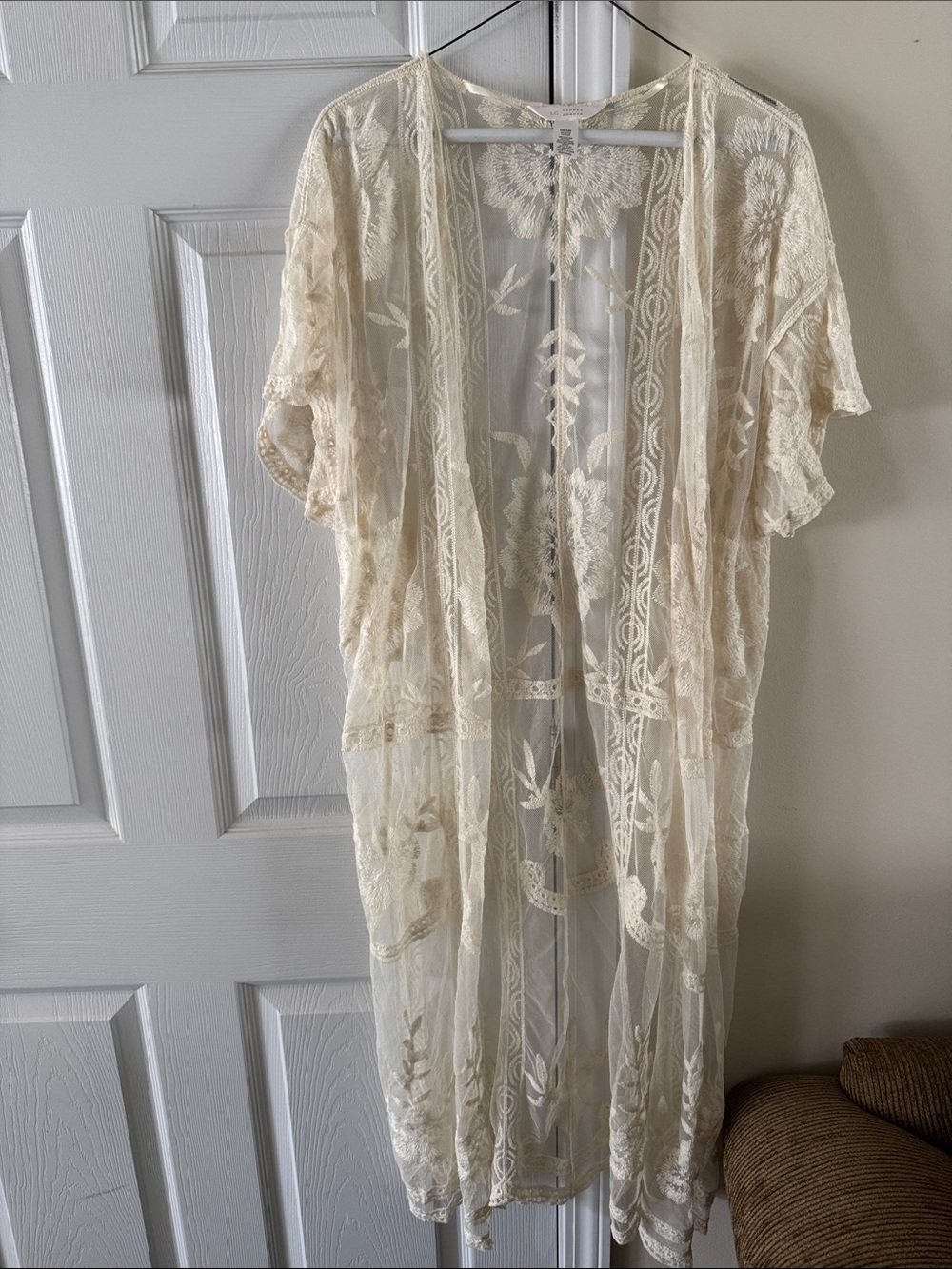 LC Lauren Conrad Cream Lace Kimono Duster